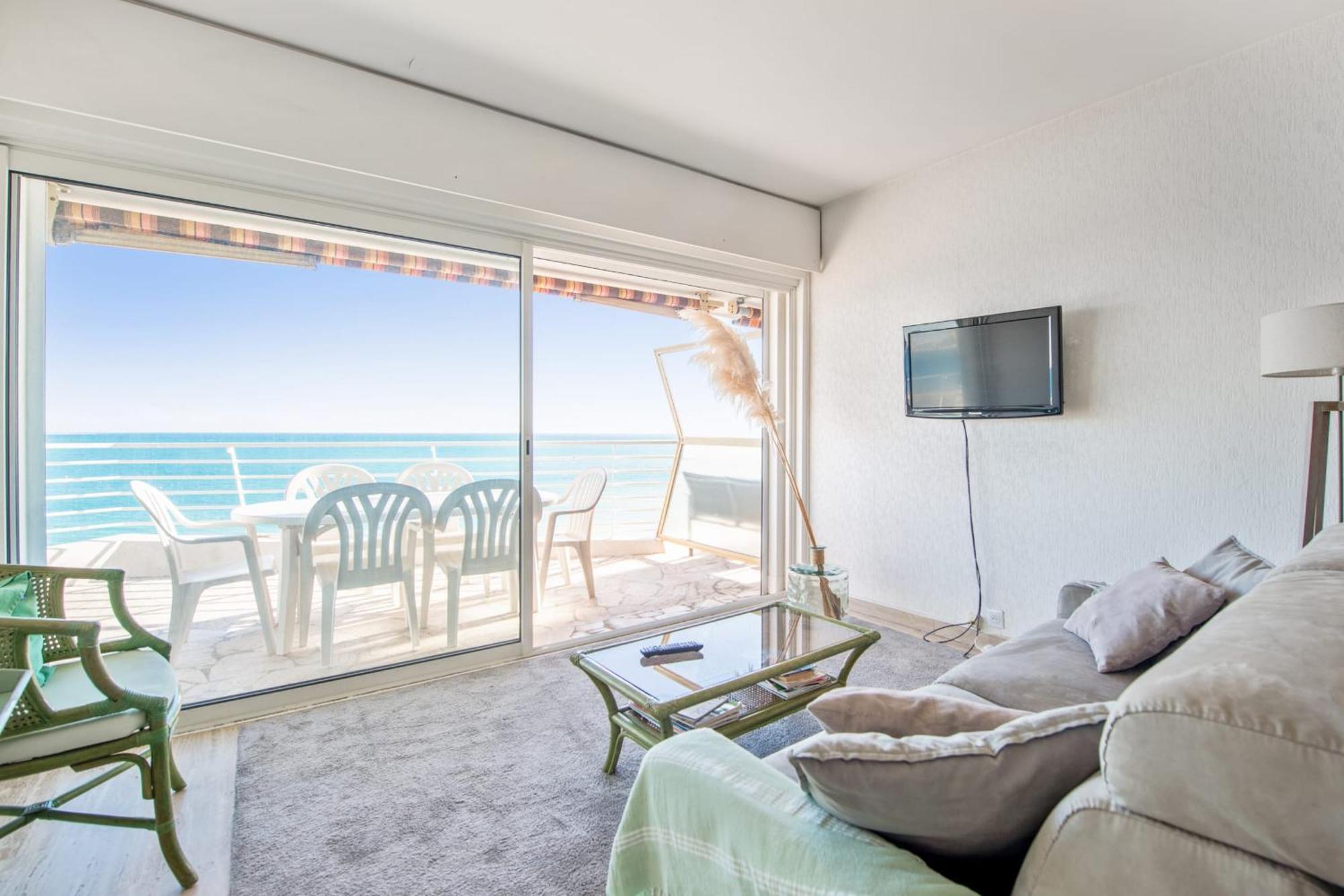 Le Balcon Sur La Baie - Welkeys Lägenhet Cagnes-sur-Mer Exteriör bild